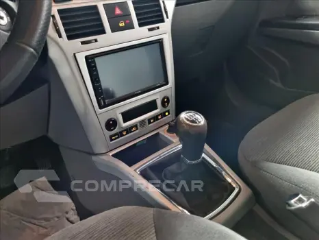 VECTRA 2.0 MPFI Elegance 8V 140cv