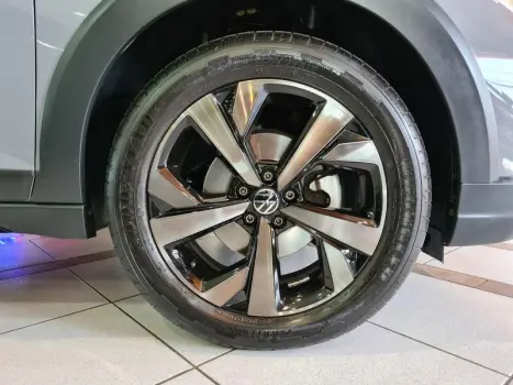 NIVUS LAUNCHING ED. 1.0 200 TSI FLEX AUT