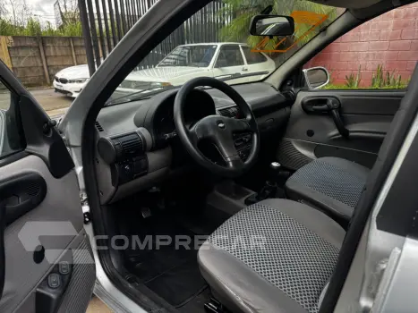 Classic Sedan 1.0 4P VHCE FLEX LS