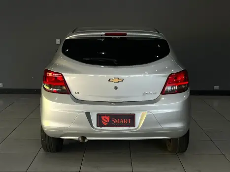 Onix 1.4 LT SPE/4