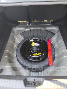 Onix Plus LT 1.0 Flex