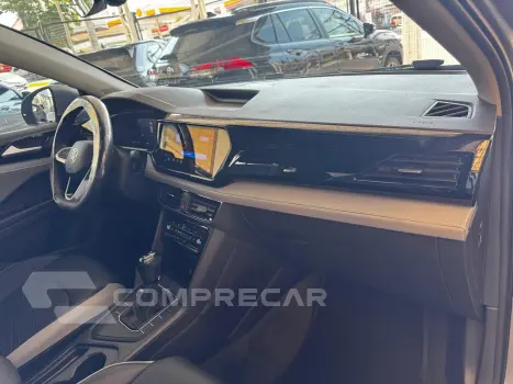 TAOS 1.4 250 TSI TOTAL FLEX COMFORTLINE AUTOMÁTICO