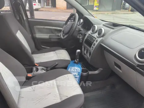 FIESTA 1.6 MPI Class Hatch 8V