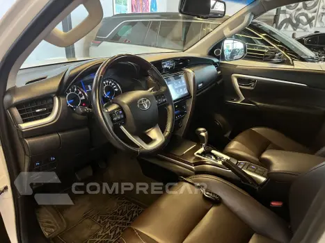 Hilux SW4 2.7 16V 4P FLEX SRV 7 LUGARES AUTOMÁTICO