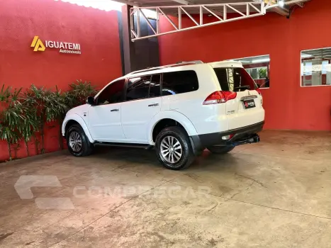 PAJERO 3.5 HPE 4X4 7 LUGARES V6 24V FLEX 4P AUTOMÁTICO