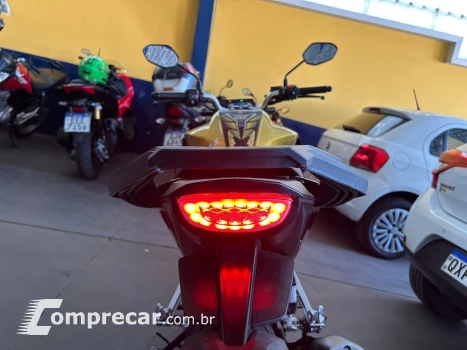 CB CB 300F Twister Flex