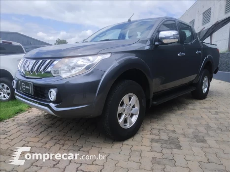 Mitsubishi L200 TRITON 2.4 16V TURBO DIESEL SPORT HPE CD 4P 4 portas