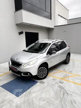 PEUGEOT 2008 1.6 16V Allure 4 portas