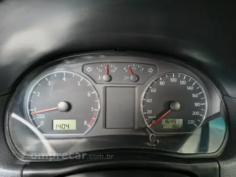 POLO SEDAN 1.6 MI 8V FLEX 4P MANUAL