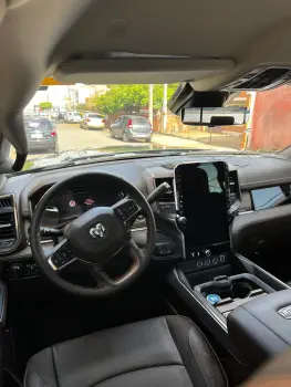 3500 6.7 Laramie Longhorn 4X4 CD 6 Cilindros Turbo