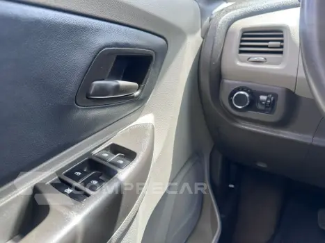 SPIN 1.8 LT 8V FLEX 4P AUTOMÁTICO