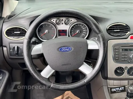 FOCUS 1.6 GL 16V FLEX 4P MANUAL