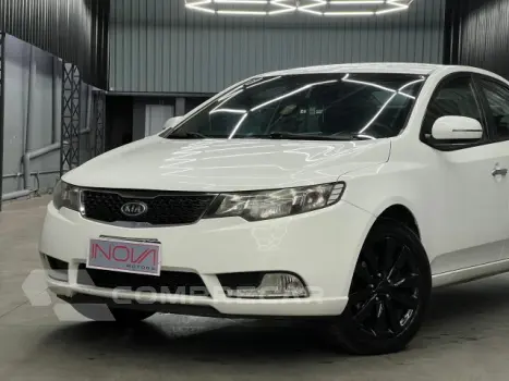 CERATO - 1.6 EX SEDAN 16V 4P AUTOMÁTICO