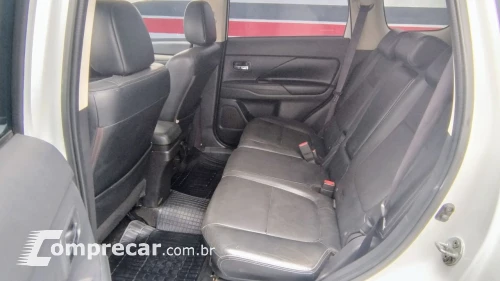OUTLANDER 2.0 16V 160cv Aut.