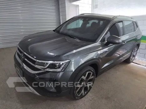 Volkswagen TAOS 1.4 250 TSI TOTAL FLEX HIGHLINE AUTOMÁTICO 4 portas