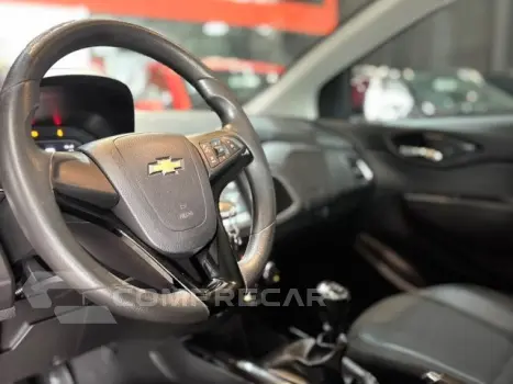 PRISMA - 1.4 MPFI LT 8V 4P MANUAL