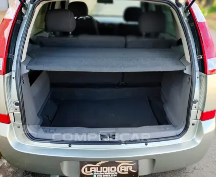 MERIVA 1.8 MPFI JOY 8V