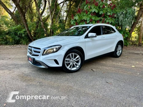 Mercedes-Benz GLA 200 1.6 CGI ADVANCE 16V TURBO GASOLINA 4P AUT 4 portas