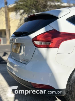 FOCUS 2.0 Titanium Hatch 16V