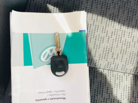 FOX - 1.0 MI 8V 4P MANUAL