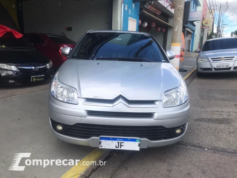 CITROEN C4 2.0 Exclusive 16V 4 portas