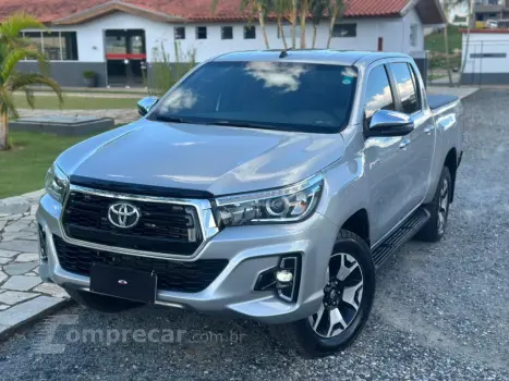Toyota HILUX 2.8 SRX 4X4 CD 16V DIESEL 4P AUTOMÁTICO 4 portas