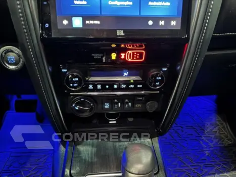HILUX SW4 - 2.8 D-4D TURBO SRX PLATINUM 4X4 AUTOMÁTICO
