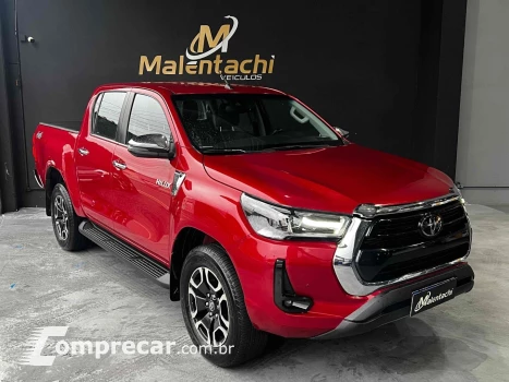 Toyota HILUX 2.8 D-4D TURBO DIESEL CD SRX 4X4 AUTOMÁTICO 4 portas