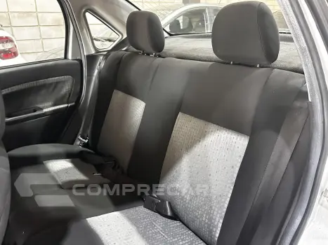 FIESTA 1.6 ROCAM SE SEDAN 8V FLEX 4P MANUAL