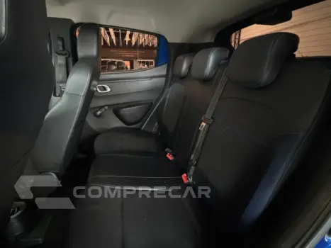 KWID - 1.0 12V SCE INTENSE MANUAL