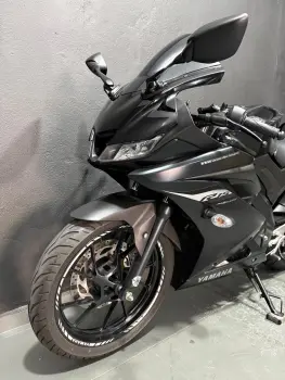 YZF-R15 ABS