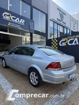 VECTRA 2.0 MPFI Elegance 8V