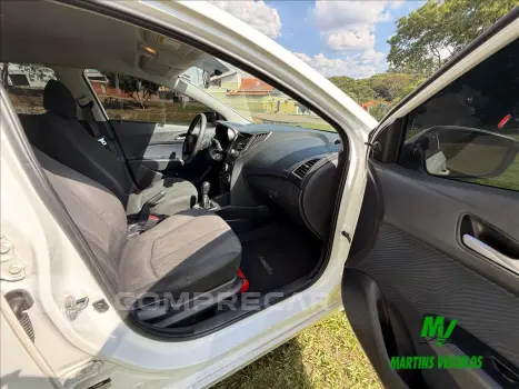 HB20S 1.6 COMFORT PLUS 16V FLEX 4P MANUAL