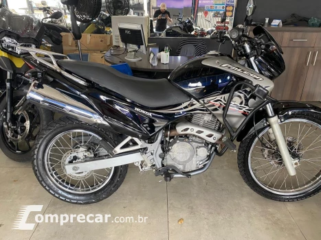 HONDA NX-4 FALCON 400