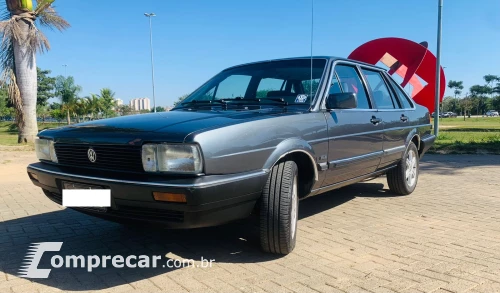 SANTANA 2.0 GLS 8V