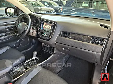 OUTLANDER 3.0 GT 4X4 V6 24V