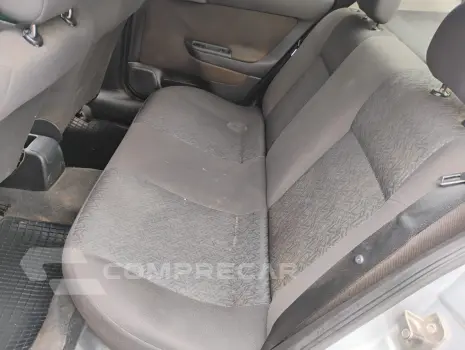 ASTRA 2.0 MPFI Advantage Sedan 8V