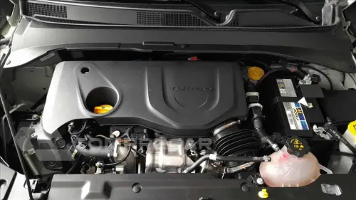 COMMANDER 1.3 T270 TURBO FLEX LIMITED AT6