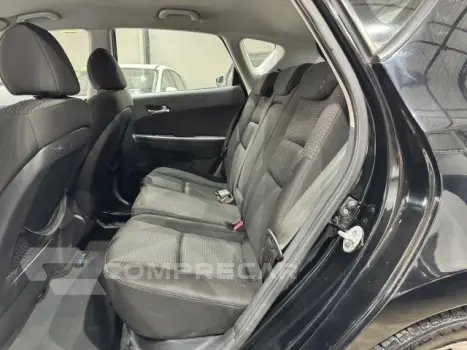 I30 - 2.0 MPI 16V 4P MANUAL