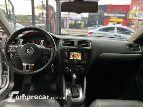 JETTA 2.0 TSI HIGHLINE 200CV GASOLINA 4P TIPTRONIC