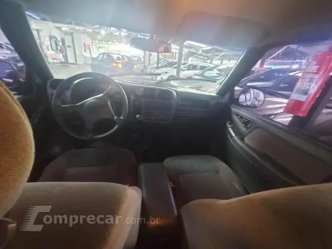 S10 2.4 MPFI RODEIO 4X2 CD 8V FLEX 4P MANUAL