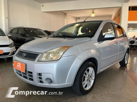 FORD FIESTA 1.6 Rocam Hatch 8V 4 portas
