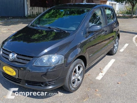 Volkswagen FOX - 1.0 MI BLACKFOX 8V 4P MANUAL 4 portas