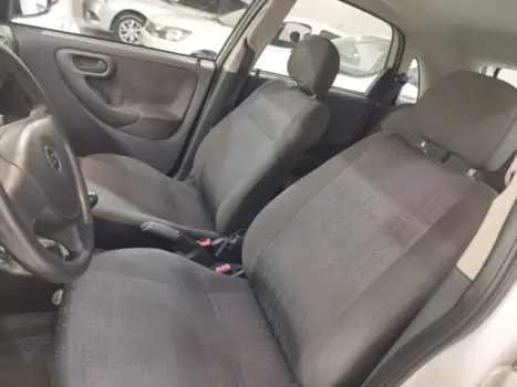 CORSA HATCH - 1.4 MPFI MAXX 8V 4P MANUAL