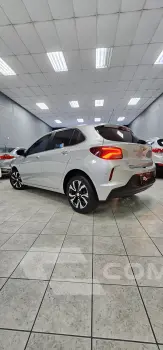 ONIX HATCH PREM. 1.0 12V TB Flex 5p Aut.