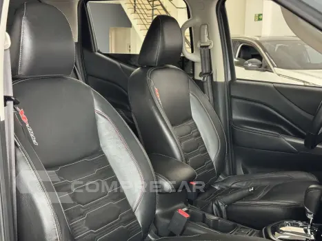 Frontier 2.3 16V PRO4X CABINE DUPLA 4X4 BI-TURBO DIESEL AUTO