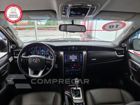 HILUX SW4 2.8 SRX 4X4 7 LUGARES 16V TURBO INTERCO