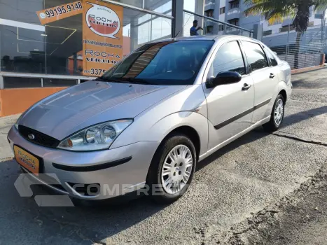 FORD Focus Sedan 1.6 4P 4 portas