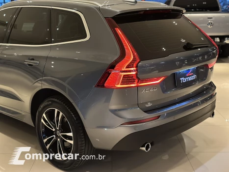 XC40 2.0 T5 Momentum AWD Geartronic