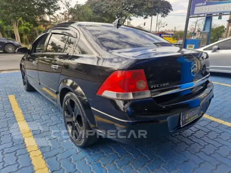 VECTRA 2.0 MPFI ELEGANCE 8V FLEX 4P MANUAL